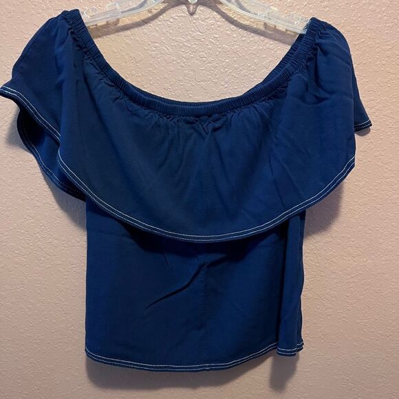 Charming Charlie Navy off the shoulder top - Picture 2 of 6